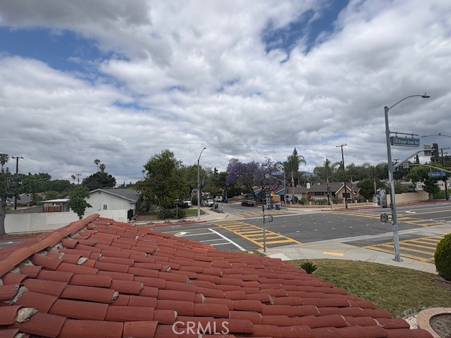 https://media.crmls.org/medias/753a7a6b-8239-4b3f-acde-112796a5d7e6.jpg?preset=X-Large