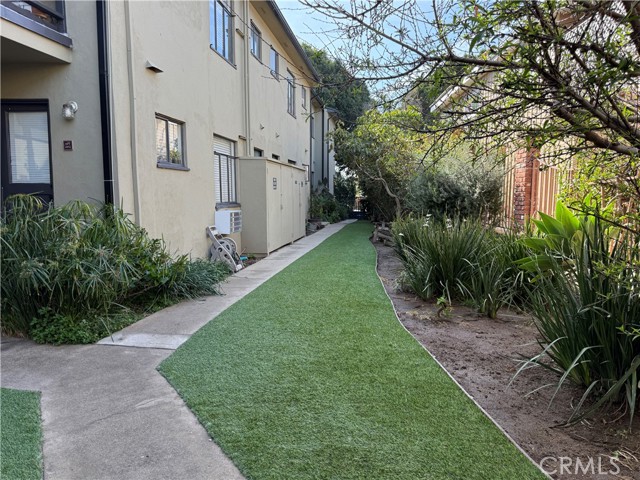 Detail Gallery Image 12 of 14 For 2652 23rd St, Santa Monica,  CA 90405 - 1 Beds | 1 Baths