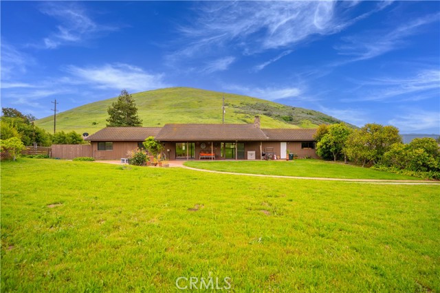 Detail Gallery Image 8 of 58 For 3876 Orcutt Rd, San Luis Obispo,  CA 93401 - 3 Beds | 2 Baths