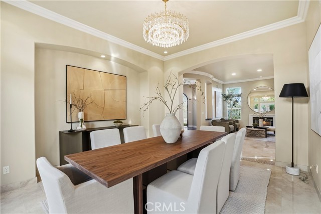 Image 22 of 63 For 907 Deerhill Road