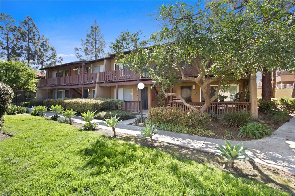 1010 W Macarthur Boulevard #66