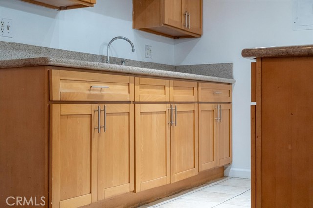 Detail Gallery Image 25 of 46 For 3045 E Theresa #8,  Long Beach,  CA 90814 - 1 Beds | 1 Baths