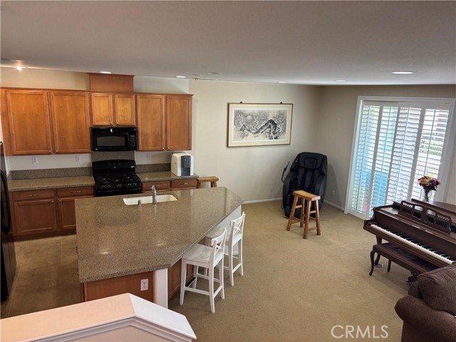 Detail Gallery Image 8 of 17 For 2750 E Oak Hill Dr #16,  Ontario,  CA 91761 - 3 Beds | 2 Baths