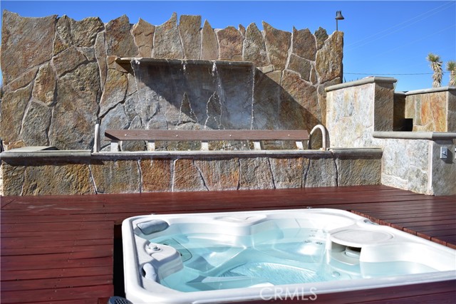 Front Image Thumbnail for CRJT26029592