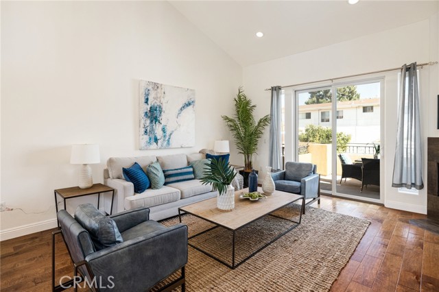 1915 Grant Avenue, Redondo Beach, California 90278, 3 Bedrooms Bedrooms, ,3 BathroomsBathrooms,Residential,Sold,Grant Avenue,SB21231210