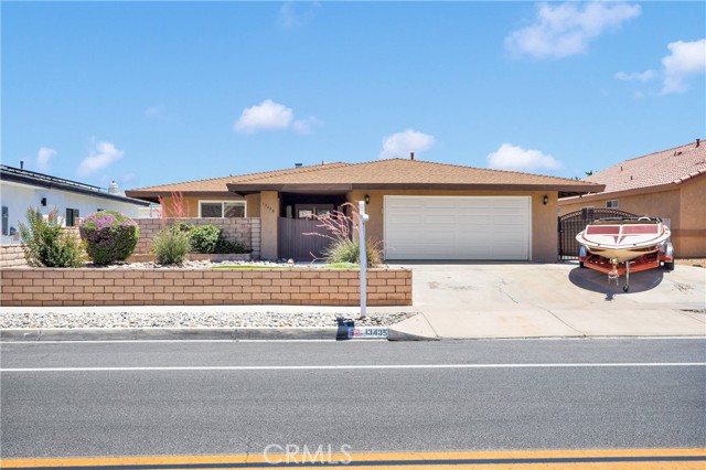 13435 Spring Valley, Victorville CA: https://media.crmls.org/medias/753e08e5-7e95-498b-a7d1-34694d9e4dcb.jpg