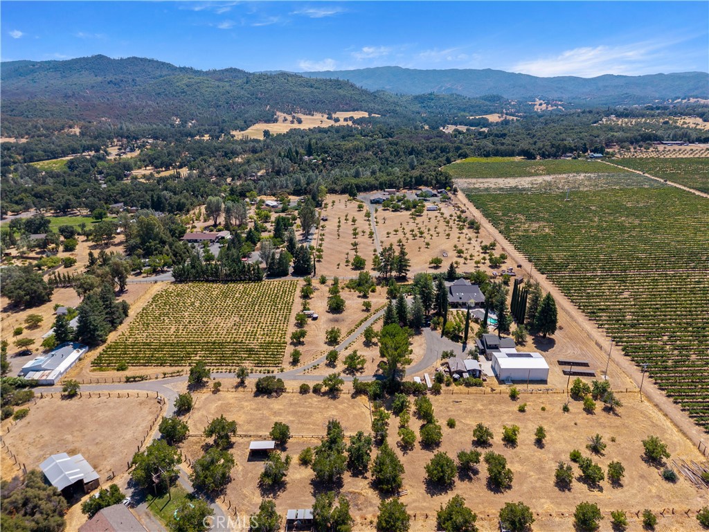https://media.crmls.org/medias/753e1c88-6b52-4e20-8e8b-921e474ff66d.jpg?preset=X-Large