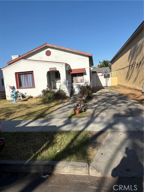 6628 Rose Avenue, Long Beach CA: https://media.crmls.org/medias/753f2343-be66-4a30-b359-b3c9e1a43a88.jpg
