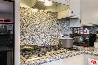 3540 N Knoll Drive, Los Angeles CA: https://media.crmls.org/medias/753f73e8-0378-435e-b8cc-dcc0c959297e.jpg