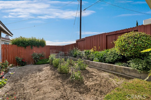 Detail Gallery Image 31 of 44 For 32 W Bonita, Simi Valley,  CA 93065 - 3 Beds | 2 Baths