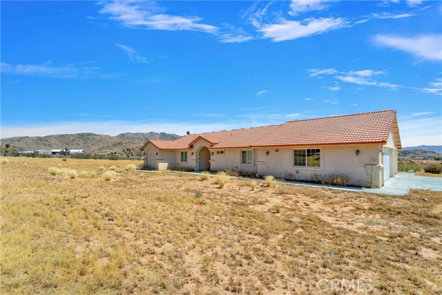 Image 2 for 24595 Cahuilla Rd, Apple Valley, CA 92307