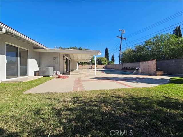 Detail Gallery Image 10 of 37 For 17530 Tuba St, Northridge,  CA 91325 - 4 Beds | 2/1 Baths