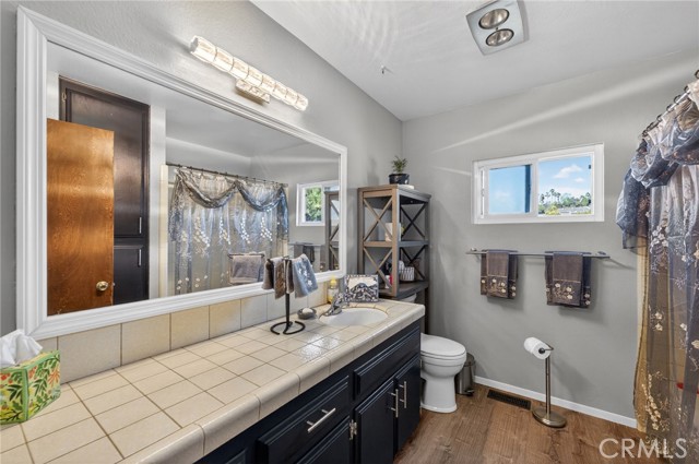 Detail Gallery Image 43 of 69 For 1528 York Dr, Vista,  CA 92084 - 3 Beds | 2 Baths