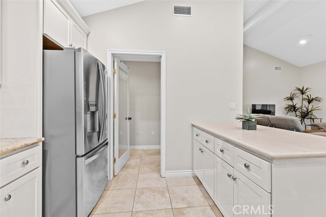 Detail Gallery Image 11 of 28 For 16577 16579 Knollwood, Granada Hills,  CA 91344 - 2 Beds | 2 Baths