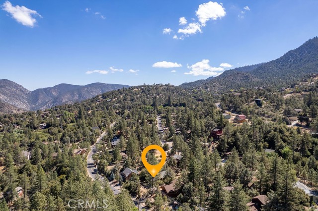 2208 Bernina, Pine Mountain Club CA: https://media.crmls.org/medias/7541fc21-a77d-40b1-a292-ca1bf0612021.jpg