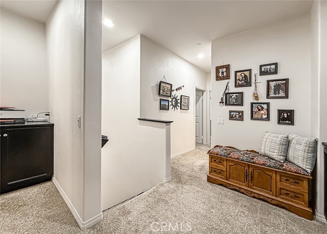 26707 Lexington Lane, Saugus CA: https://media.crmls.org/medias/7543226e-5e79-403d-a4e4-9ec1d5468dec.jpg