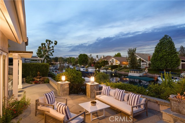 2567 Oakshore Drive, Westlake Village CA: https://media.crmls.org/medias/754399dd-2b69-4ccd-b707-e51132bdd462.jpg
