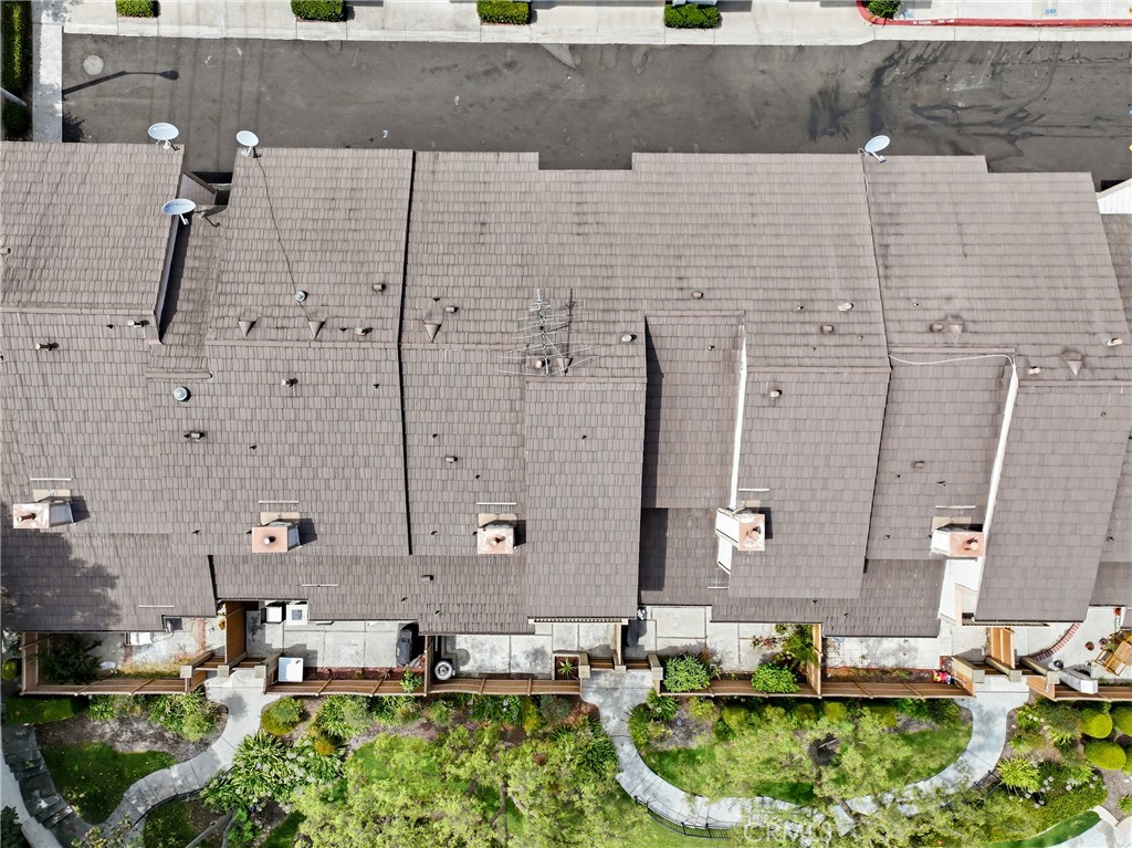 https://media.crmls.org/medias/75445386-312b-48b1-82fe-2c0901a8b454.jpg?preset=X-Large