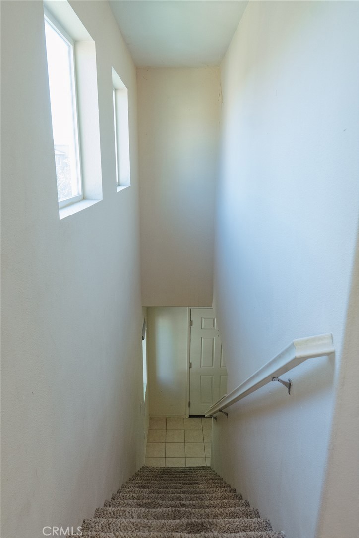 https://media.crmls.org/medias/7544dd24-a447-4926-8c2e-1b21d543704f.jpg?preset=X-Large