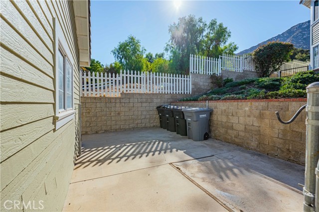 Detail Gallery Image 15 of 55 For 17835 Hayes Ave, Lake Elsinore,  CA 92530 - 3 Beds | 2/1 Baths