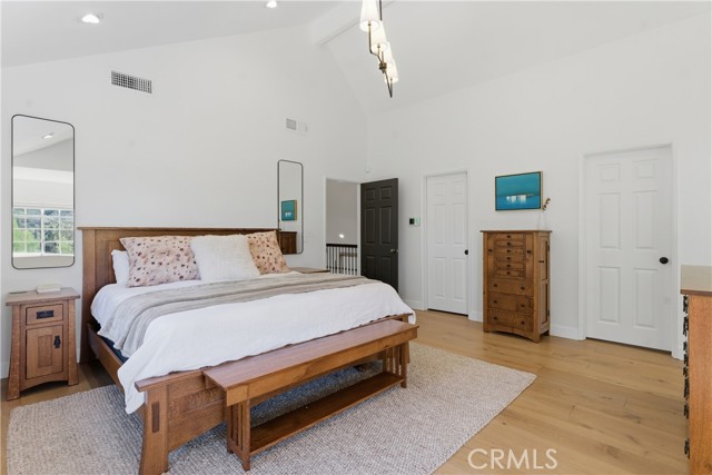 Detail Gallery Image 26 of 51 For 5501 Fairgrange Dr, Agoura Hills,  CA 91301 - 6 Beds | 3 Baths