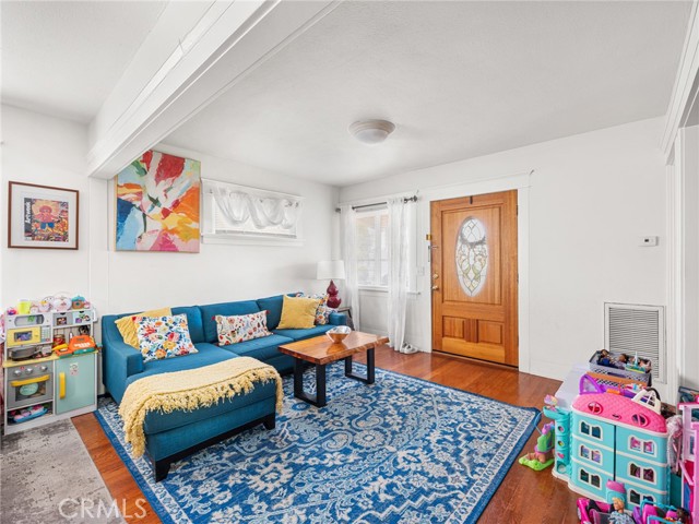 Detail Gallery Image 9 of 46 For 1736 Gramercy Ave, Torrance,  CA 90501 - 3 Beds | 2 Baths