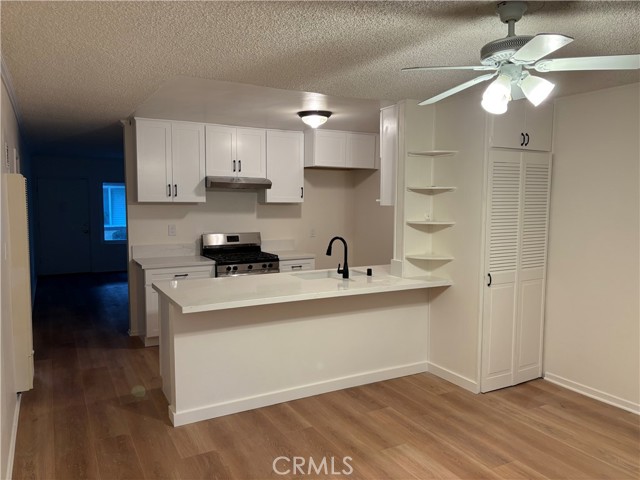 Detail Gallery Image 3 of 11 For 1541 La Palma Ave #A4,  Anaheim,  CA 92805 - 2 Beds | 1 Baths