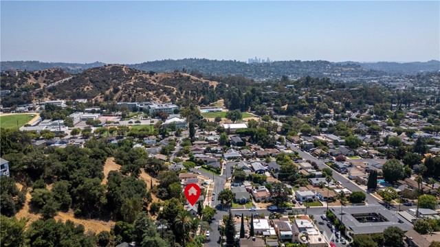 4868 La Roda Avenue, Eagle Rock CA: https://media.crmls.org/medias/75465b12-50bf-4f9e-9923-a867b5330075.jpg