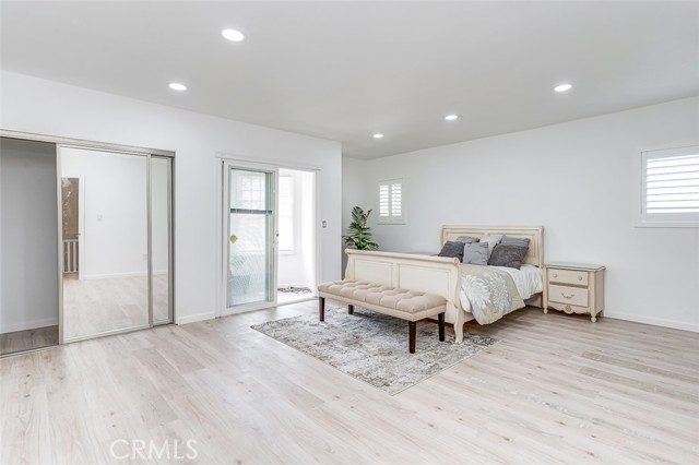 715 S Norton Avenue, Los Angeles CA: https://media.crmls.org/medias/7546f250-65e9-482b-ab7a-83dbe5c2a2d6.jpg