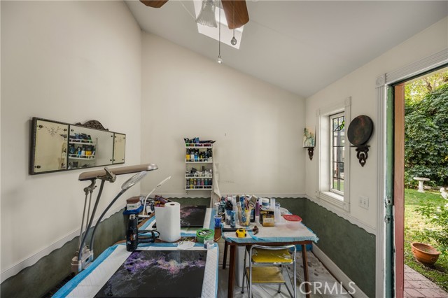 Detail Gallery Image 34 of 36 For 4545 Sunnyside Dr, Riverside,  CA 92506 - 2 Beds | 2 Baths