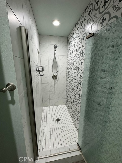 Detail Gallery Image 6 of 9 For 23340 Schoolcraft St, West Hills,  CA 91307 - 1 Beds | 1 Baths