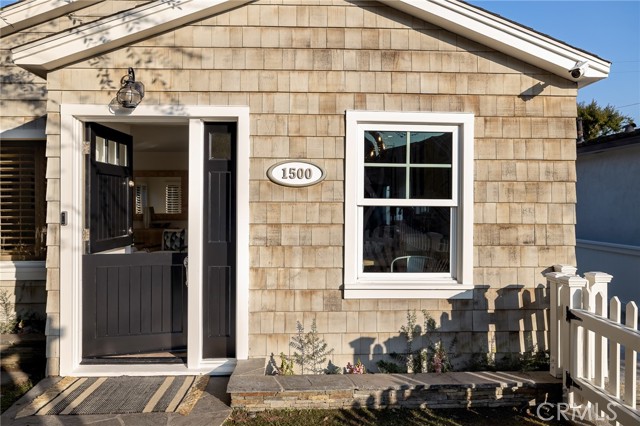 1500 Walnut Avenue, Manhattan Beach, California 90266, 3 Bedrooms Bedrooms, ,2 BathroomsBathrooms,Residential,Sold,Walnut,SB22011905