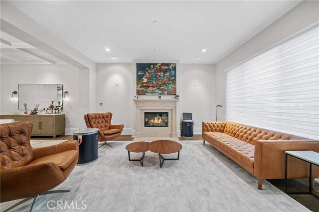 823 S Bundy Drive, Los Angeles CA: https://media.crmls.org/medias/75490ef4-bb61-4780-add9-cc0e38066341.jpg