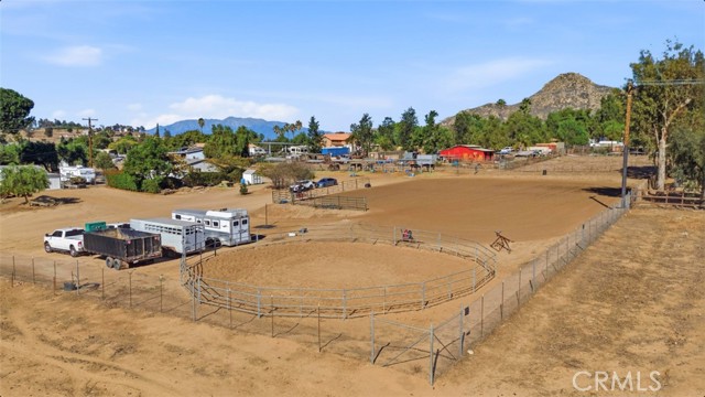 8876 Pigeon Pass, Moreno Valley CA: https://media.crmls.org/medias/7549406a-d4f9-465a-8e84-b44af8e89173.jpg