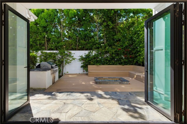 Detail Gallery Image 30 of 59 For 1405 Oak Ave, Manhattan Beach,  CA 90266 - 4 Beds | 4/1 Baths
