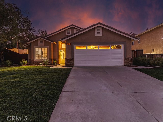 Detail Gallery Image 1 of 34 For 23103 Coffee Berry Cir, Corona,  CA 92883 - 4 Beds | 2 Baths