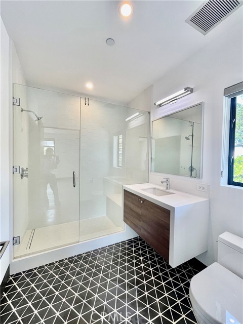 Detail Gallery Image 38 of 42 For 1319 Sunset Plaza Dr, Los Angeles,  CA 90069 - 4 Beds | 4/1 Baths