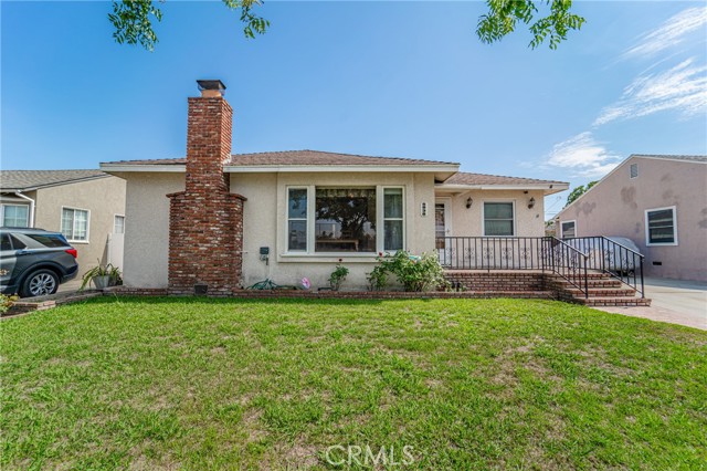 Detail Gallery Image 1 of 49 For 5938 Centralia St, Lakewood,  CA 90713 - 3 Beds | 2 Baths