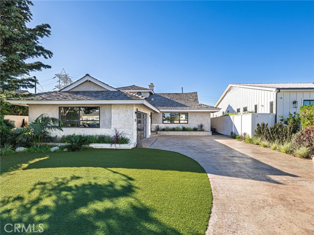 Detail Gallery Image 2 of 62 For 355 Hillcrest St, El Segundo,  CA 90245 - 5 Beds | 3 Baths