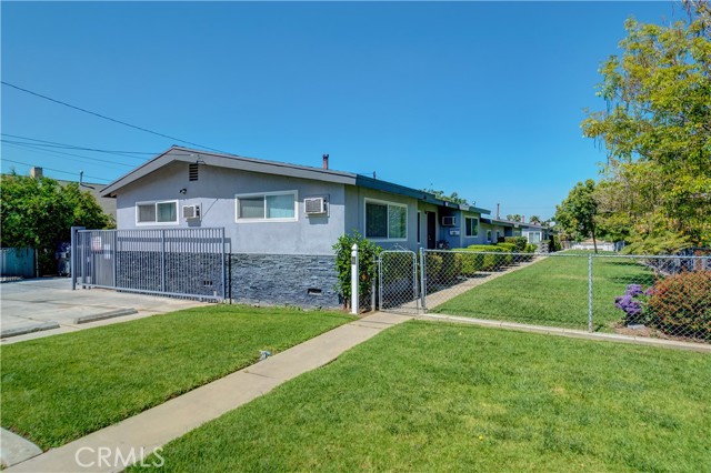 Detail Gallery Image 13 of 17 For 3630 Russell St, Riverside,  CA 92501 - 2 Beds | 1 Baths