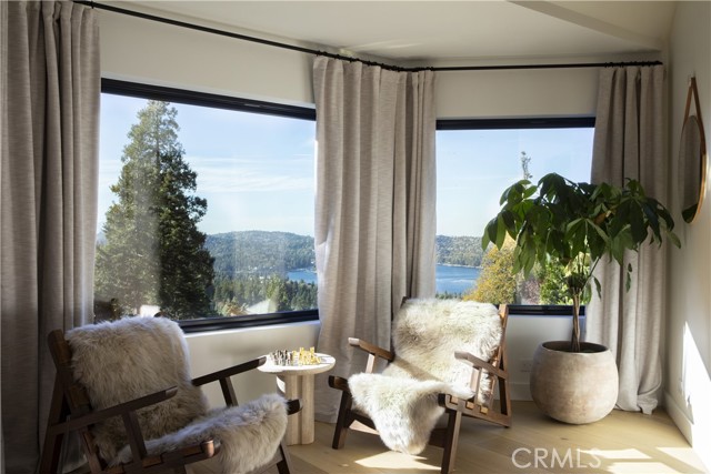 Detail Gallery Image 15 of 47 For 654 S Cumberland, Lake Arrowhead,  CA 92352 - 5 Beds | 5 Baths