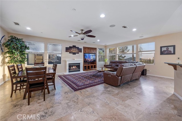 Detail Gallery Image 12 of 62 For 290 Cross Rail, Norco,  CA 92860 - 5 Beds | 4/1 Baths