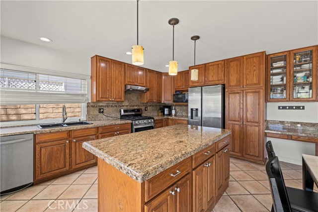 Detail Gallery Image 8 of 37 For 2245 N Parker Ct, Simi Valley,  CA 93065 - 3 Beds | 2 Baths