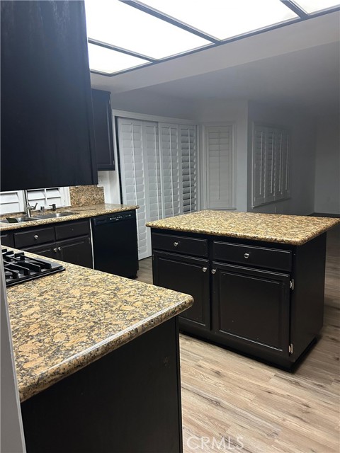 Detail Gallery Image 3 of 27 For 3030 Wellington, Palmdale,  CA 93551 - 5 Beds | 3 Baths