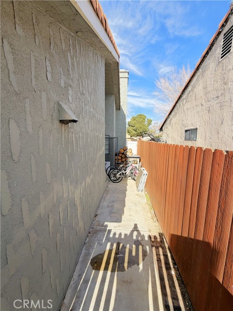 Detail Gallery Image 40 of 46 For 5102 Cantlewood, Palmdale,  CA 93552 - 4 Beds | 3 Baths