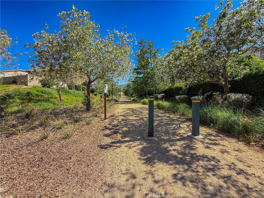 https://media.crmls.org/medias/754ebab2-4f5c-456a-af61-3b09c7dc28ad.jpg?preset=X-Large