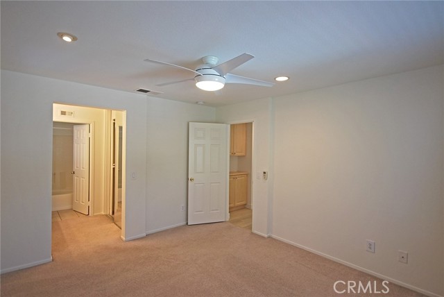 Detail Gallery Image 15 of 23 For 27153 Manor Cir, Valencia,  CA 91354 - 3 Beds | 2/1 Baths