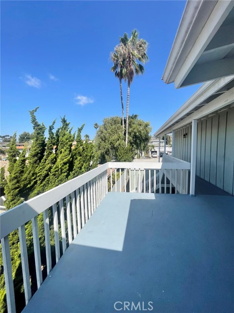 Detail Gallery Image 2 of 13 For 34405 via San Juan #B,  Dana Point,  CA 92624 - 2 Beds | 2 Baths