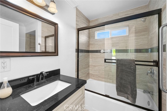 Detail Gallery Image 14 of 33 For 3760 E Calle San Antonio, Palm Springs,  CA 92264 - 3 Beds | 3 Baths