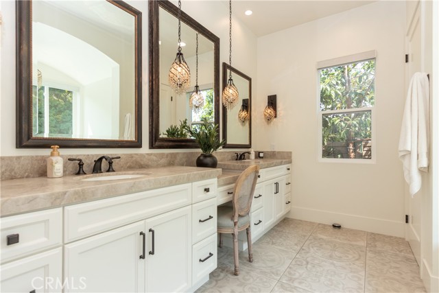 29919 Hidden Creek Drive, San Juan Capistrano CA: https://media.crmls.org/medias/754f871f-a29e-4f96-bed0-bf6d7d2f1e62.jpg